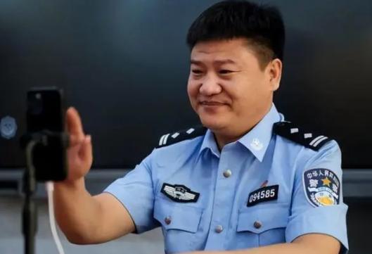 反诈警官刘东岳走红，直播间超600万人观看-1