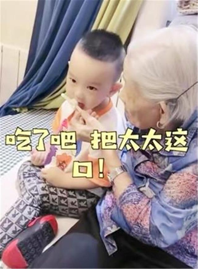 102岁大V网红李奶奶去世，拥300万粉丝-1